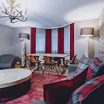 Alpine Living By We Rent, Summercard Included Apartment *