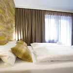 Apartment Alpine Living By We Rent, Summercard Included *