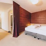 Apartment Alpine Living By We Rent, Summercard Included