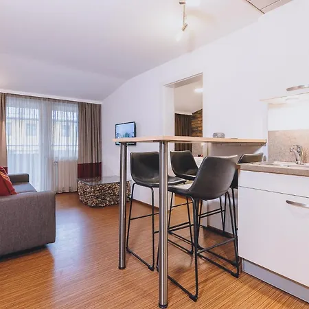Alpine Living By We Rent, Summercard Included Zell am See