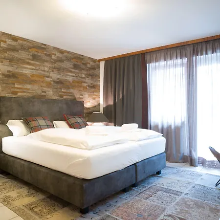Alpine Living By We Rent, Summercard Included Appartement