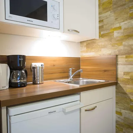 Alpine Living By We Rent, Summercard Included