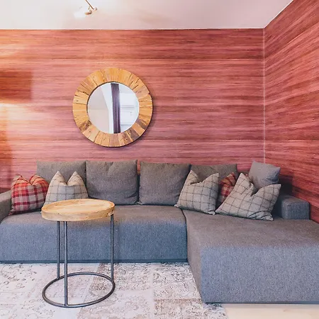 Alpine Living By We Rent, Summercard Included Apartment