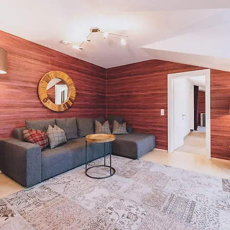 Apartment Alpine Living By We Rent, Summercard Included