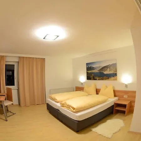 Alpine Living By We Rent, Summercard Included Appartement Zell am See