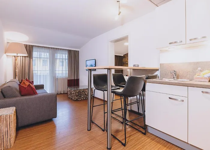 Alpine Living By We Rent, Summercard Included Τσελ αμ Ζέε