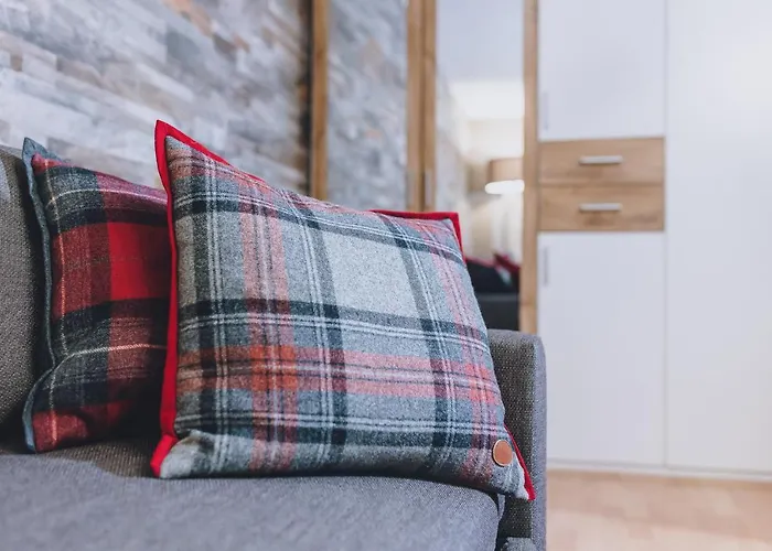 Alpine Living By We Rent, Summercard Included 公寓 *