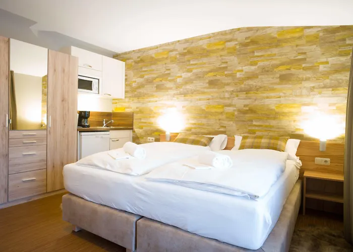 Alpine Living By We Rent, Summercard Included Τσελ αμ Ζέε