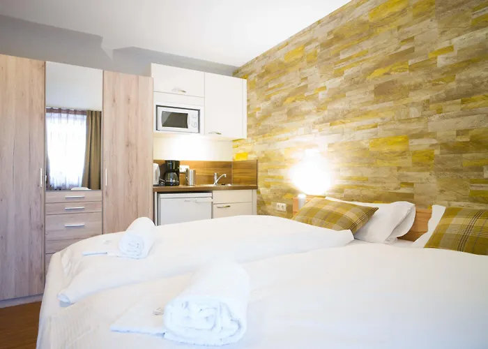 Alpine Living By We Rent, Summercard Included