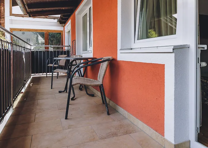 Alpine Living By We Rent, Summercard Included